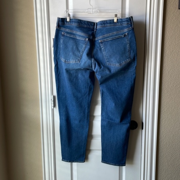 Old navy maternity jeans NWT OG straight silhouette comfy preppy casual fall - Picture 4 of 4